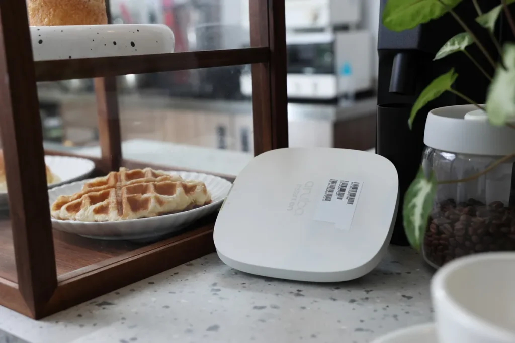 HPE Networking Instant On 來助力，初咖啡打造像家一樣的咖啡體驗空間！